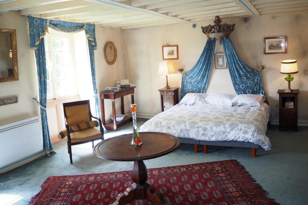 Gentilhommiere De Lurcy Le Bourg Bed and Breakfast Eksteriør billede