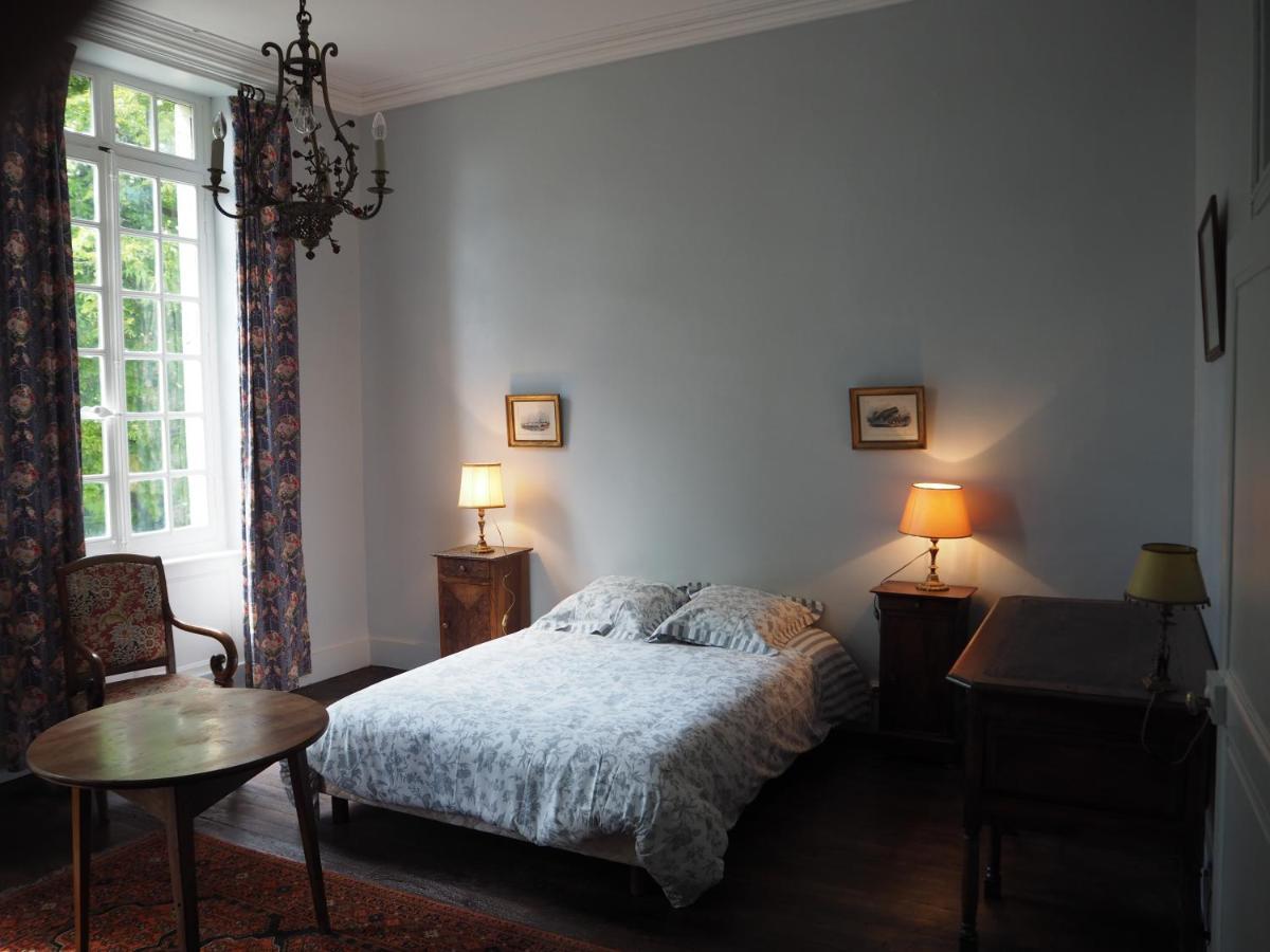 Gentilhommiere De Lurcy Le Bourg Bed and Breakfast Eksteriør billede