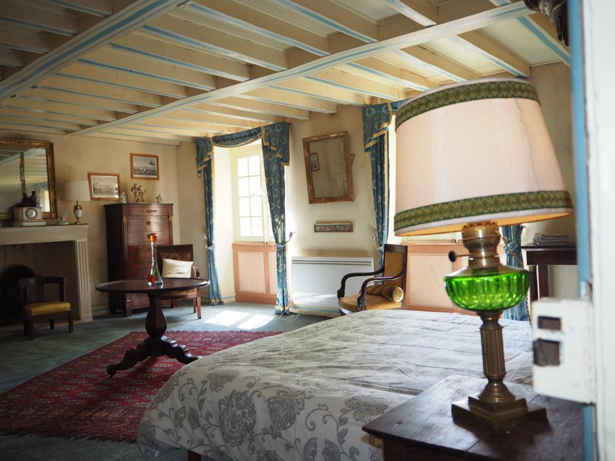 Gentilhommiere De Lurcy Le Bourg Bed and Breakfast Eksteriør billede
