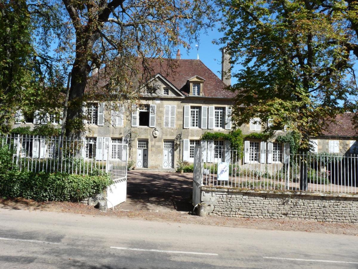 Gentilhommiere De Lurcy Le Bourg Bed and Breakfast Eksteriør billede