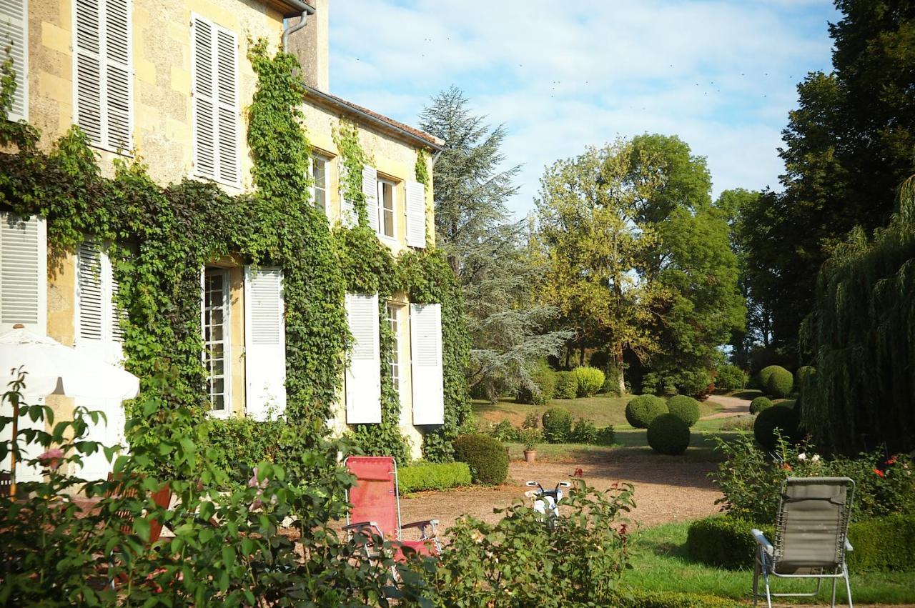 Gentilhommiere De Lurcy Le Bourg Bed and Breakfast Eksteriør billede