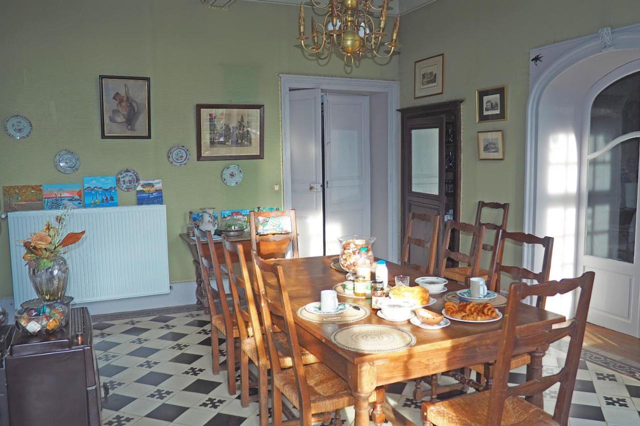 Gentilhommiere De Lurcy Le Bourg Bed and Breakfast Eksteriør billede